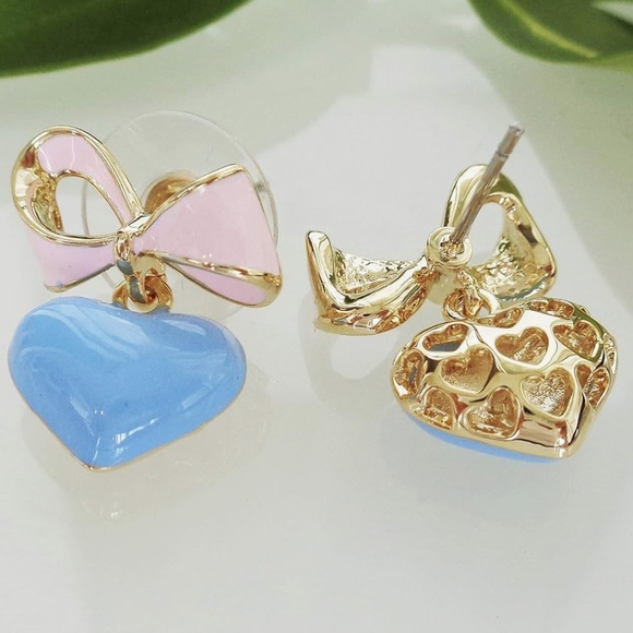 🎀NEW 18K Gold Plated Bow Heart Candy Enamel Stud Earrings Pink & Blue - Picture 3 of 6